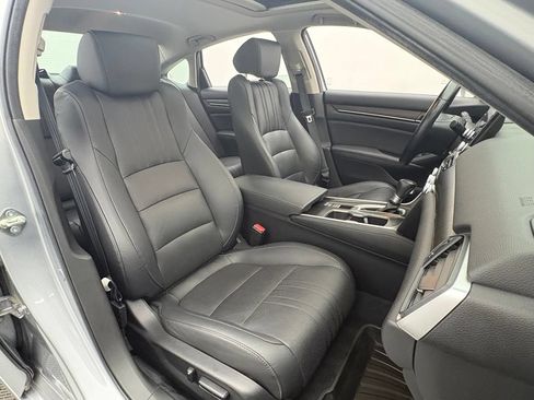 Used 2020 Honda Accord EX-L image 32