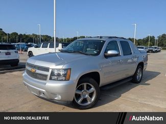 Used 2013 Chevrolet Avalanche LTZ RWD video 1