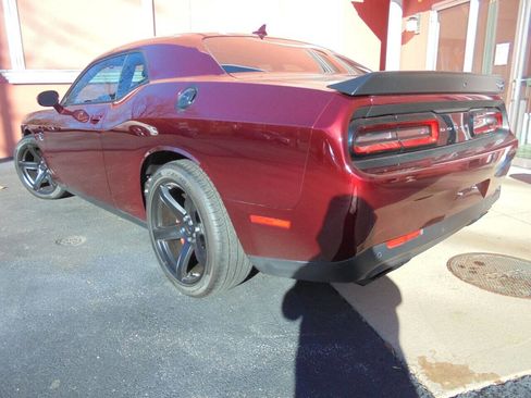 Used 2020 Dodge Challenger SRT Hellcat image 6