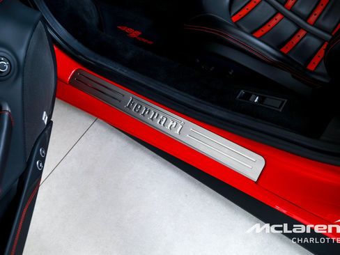Used 2019 Ferrari 488 Spider RWD image 17