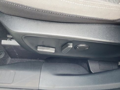 Used 2021 Ford Escape SE w/ SE Sport Appearance Package FWD image 9