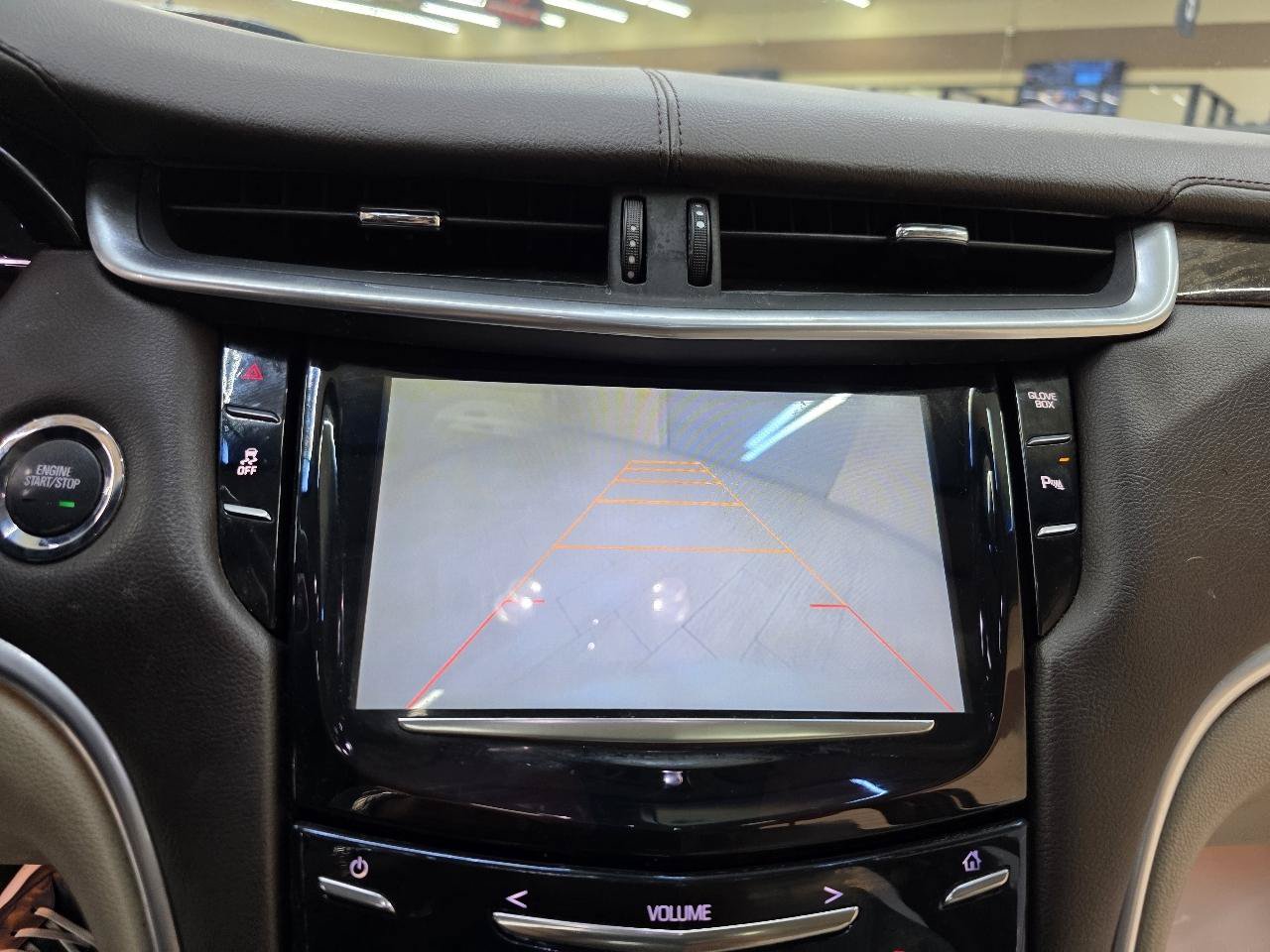 Used 2013 Cadillac XTS Luxury FWD image 32