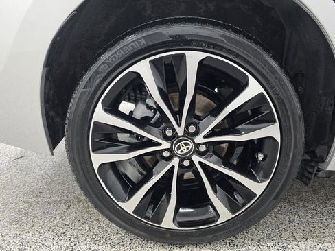 Used 2017 Toyota Corolla SE FWD image 34