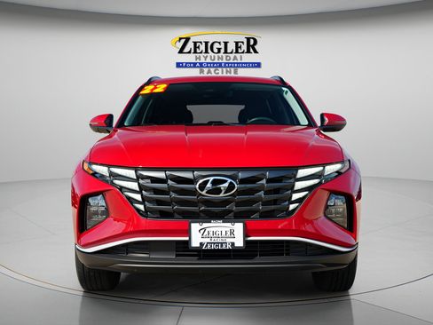 Certified 2022 Hyundai Tucson SEL AWD/4WD image 2