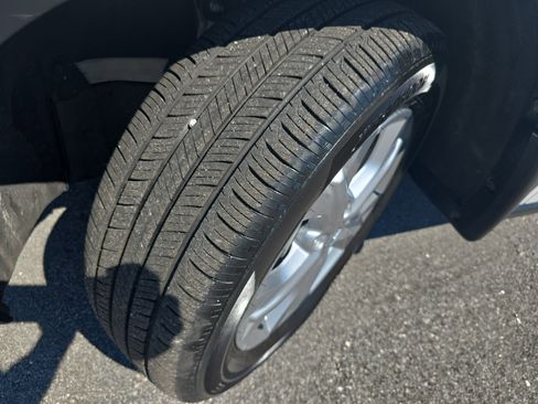 Used 2024 Honda HR-V LX image 29
