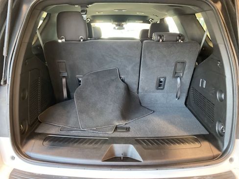 Used 2023 Chevrolet Tahoe LS image 28