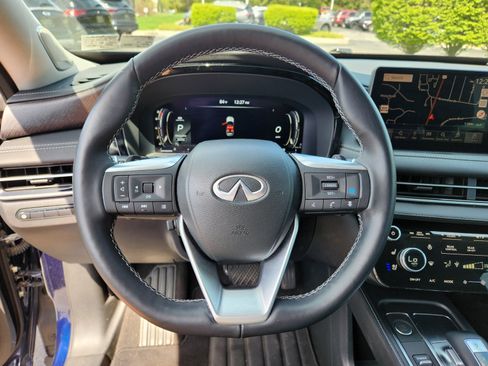Used 2023 INFINITI QX60 Sensory w/ Cargo Package AWD/4WD image 19