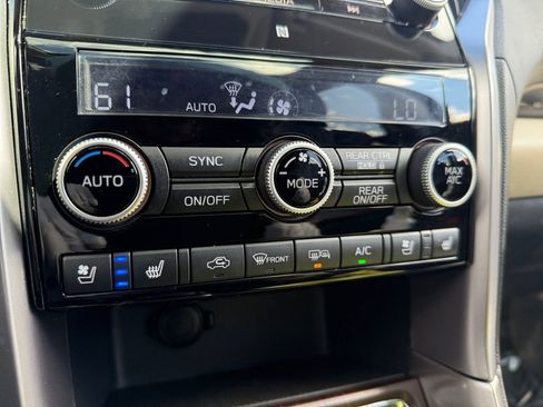 Used 2021 Subaru Ascent Touring image 22