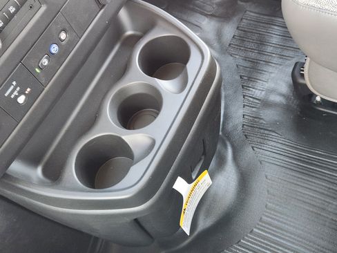 New 2025 GMC Savana 2500 Extended w/ Driver Convenience Package image 17