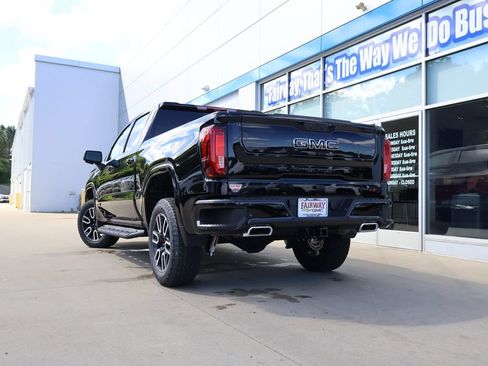 New 2026 GMC Sierra 1500 AT4 w/ AT4 Premium Package AWD/4WD image 47