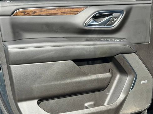 Used 2021 Chevrolet Tahoe Premier RWD image 11