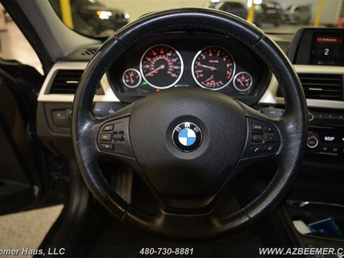 Used 2018 BMW 320i Sedan image 23