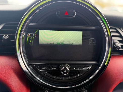 Used 2016 MINI Cooper S image 17