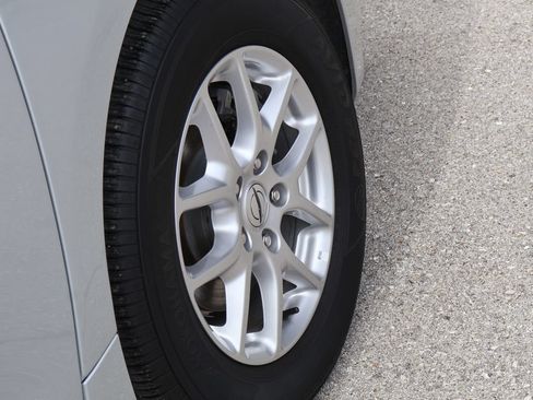 Used 2024 Chrysler Pacifica Touring-L FWD image 41