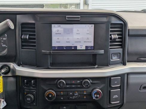 Used 2025 Ford F250 XLT image 16