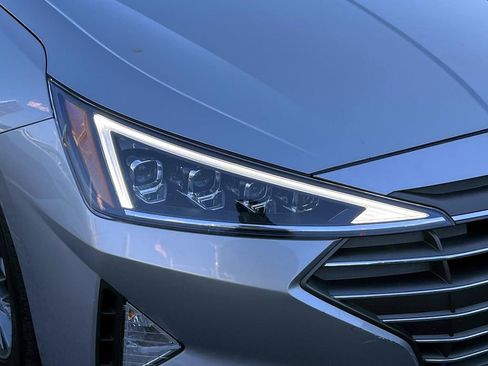 Used 2020 Hyundai Elantra Limited w/ Ultimate Package 03 image 9