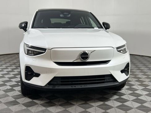 Certified 2023 Volvo C40 P8 Recharge Ultimate image 4