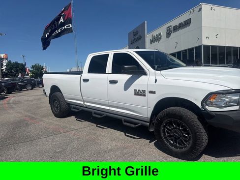 Used 2017 RAM 2500 Tradesman w/ Chrome Appearance Group AWD/4WD image 12