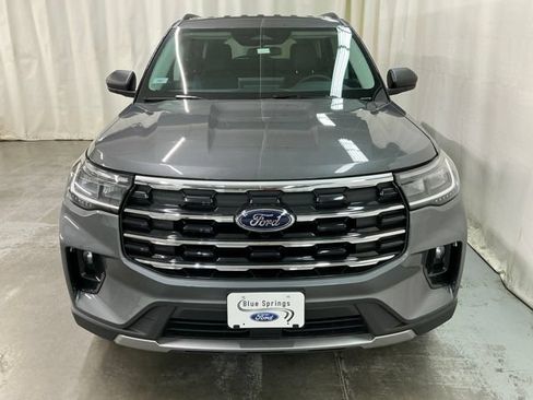 New 2026 Ford Explorer Active w/ Active Comfort Package AWD/4WD image 10