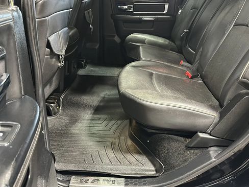 Used 2014 RAM 1500 Limited AWD/4WD image 11