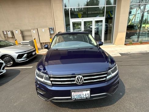Used 2021 Volkswagen Tiguan SE AWD/4WD image 2