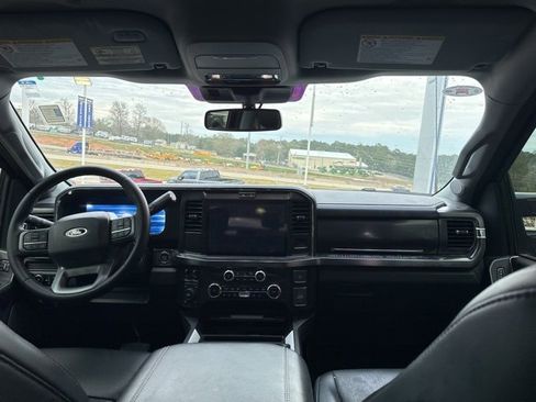 Used 2025 Ford F350 Lariat w/ Chrome Package image 12