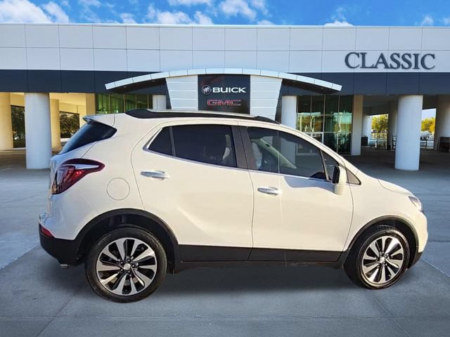 Used 2022 Buick Encore Preferred w/ Safety Package FWD image 8