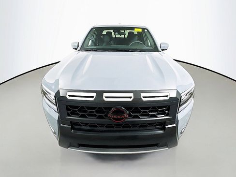New 2025 Nissan Frontier PRO-4X image 2