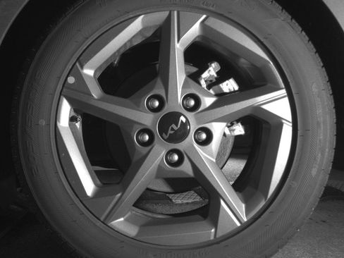 Used 2025 Kia K4 FWD image 14