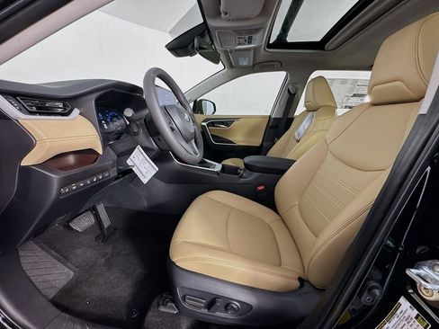 New 2025 Toyota RAV4 Limited image 14