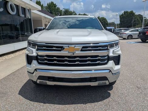 Used 2024 Chevrolet Silverado 1500 LTZ w/ Technology Package AWD/4WD image 10
