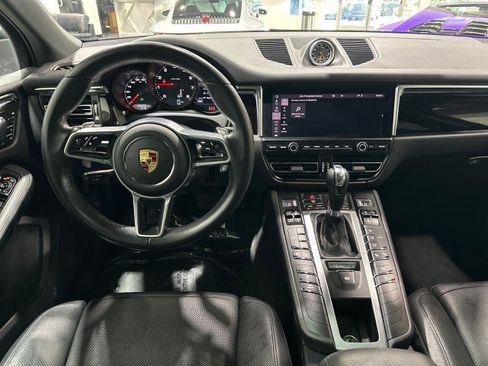 Used 2021 Porsche Macan AWD/4WD image 40