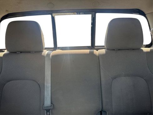 Used 2019 Nissan Frontier SV AWD/4WD image 11