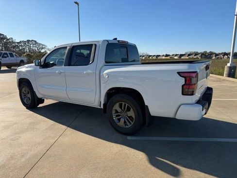 New 2026 Nissan Frontier SV image 3