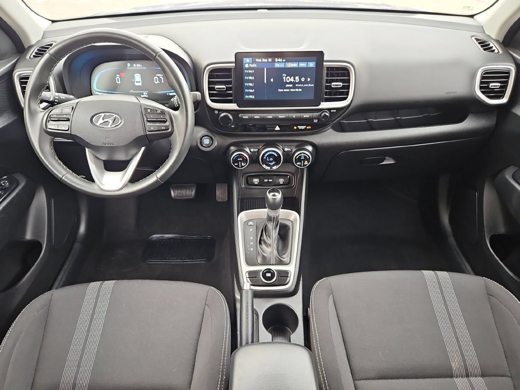 Used 2025 Hyundai Venue SEL FWD image 26