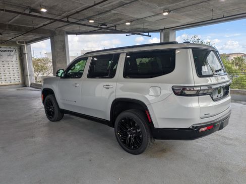 New 2026 Jeep Grand Wagoneer L Limited image 7