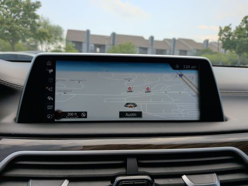 Used 2016 BMW 740i RWD image 16