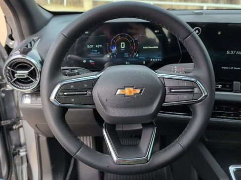 New 2026 Chevrolet Equinox LT w/ Safety and Technology Package FWD image 15