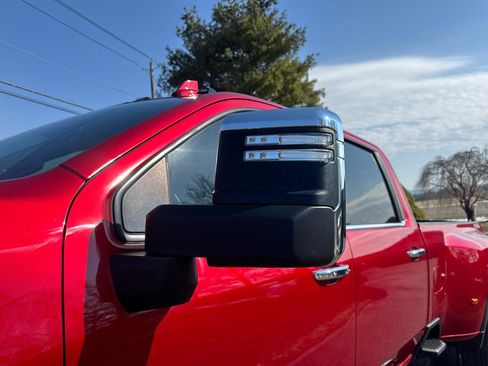 Used 2021 Chevrolet Silverado 3500 LTZ w/ LTZ Plus Package image 26