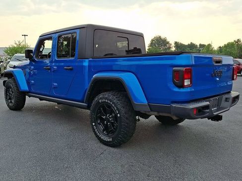 Used 2022 Jeep Gladiator Sport AWD/4WD image 7