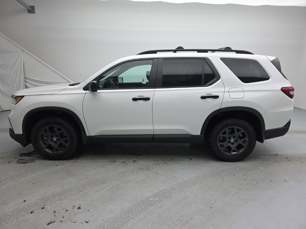Used 2024 Honda Pilot TrailSport image 7