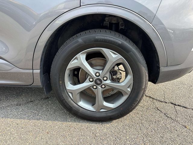 Used 2024 Ford Escape ST-Line AWD/4WD image 9