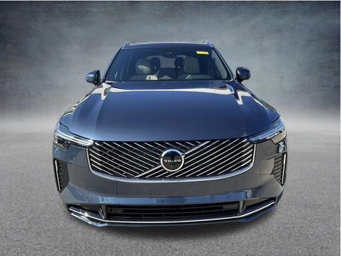 New 2026 Volvo XC90 B6 Plus AWD/4WD image 3
