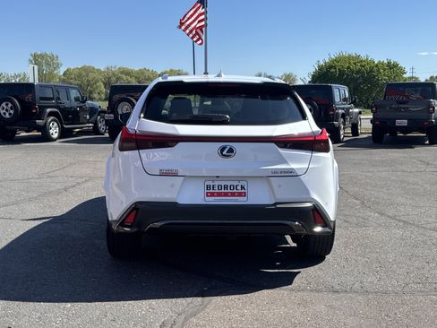 Used 2022 Lexus UX 250h F Sport w/ F Sport Premium Package AWD/4WD image 8