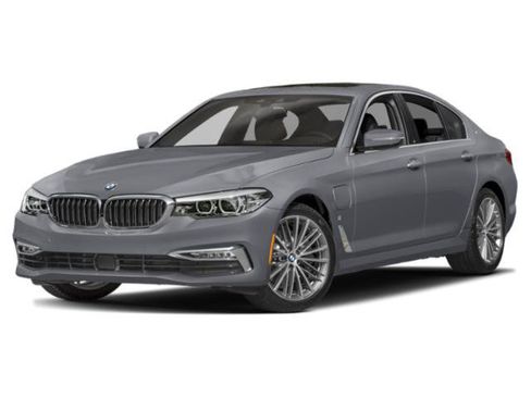 Used 2019 BMW 530e w/ M Sport Package RWD image 1