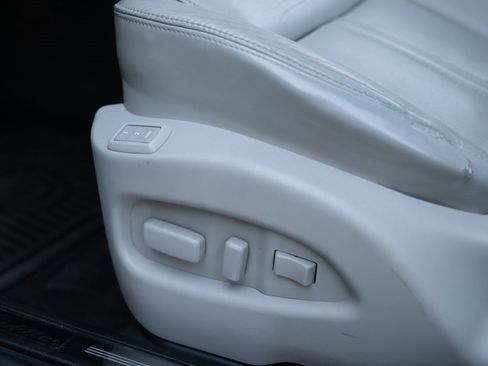 Used 2014 Cadillac SRX Performance w/ Driver Awareness Package image 20