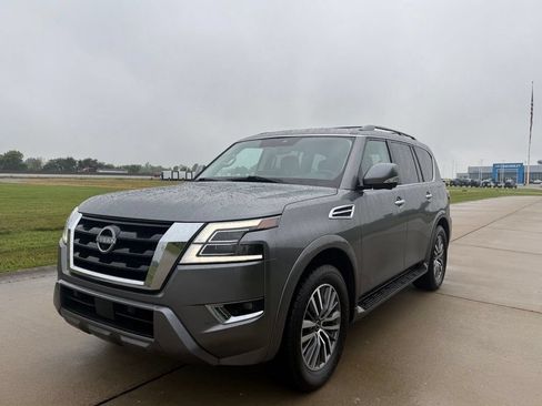 Used 2023 Nissan Armada SL w/ Cargo Package AWD/4WD image 11