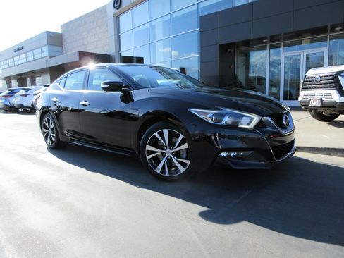 Used 2016 Nissan Maxima Platinum image 14