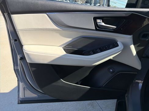 Used 2025 Acura MDX A-Spec image 14