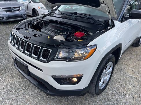 Used 2019 Jeep Compass Latitude w/ Popular Equipment Group AWD/4WD image 22